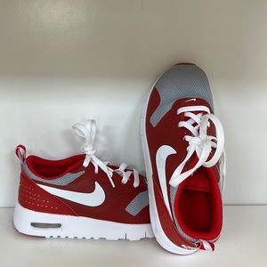 Kids Nike Air, size 13.5, New no Tags.